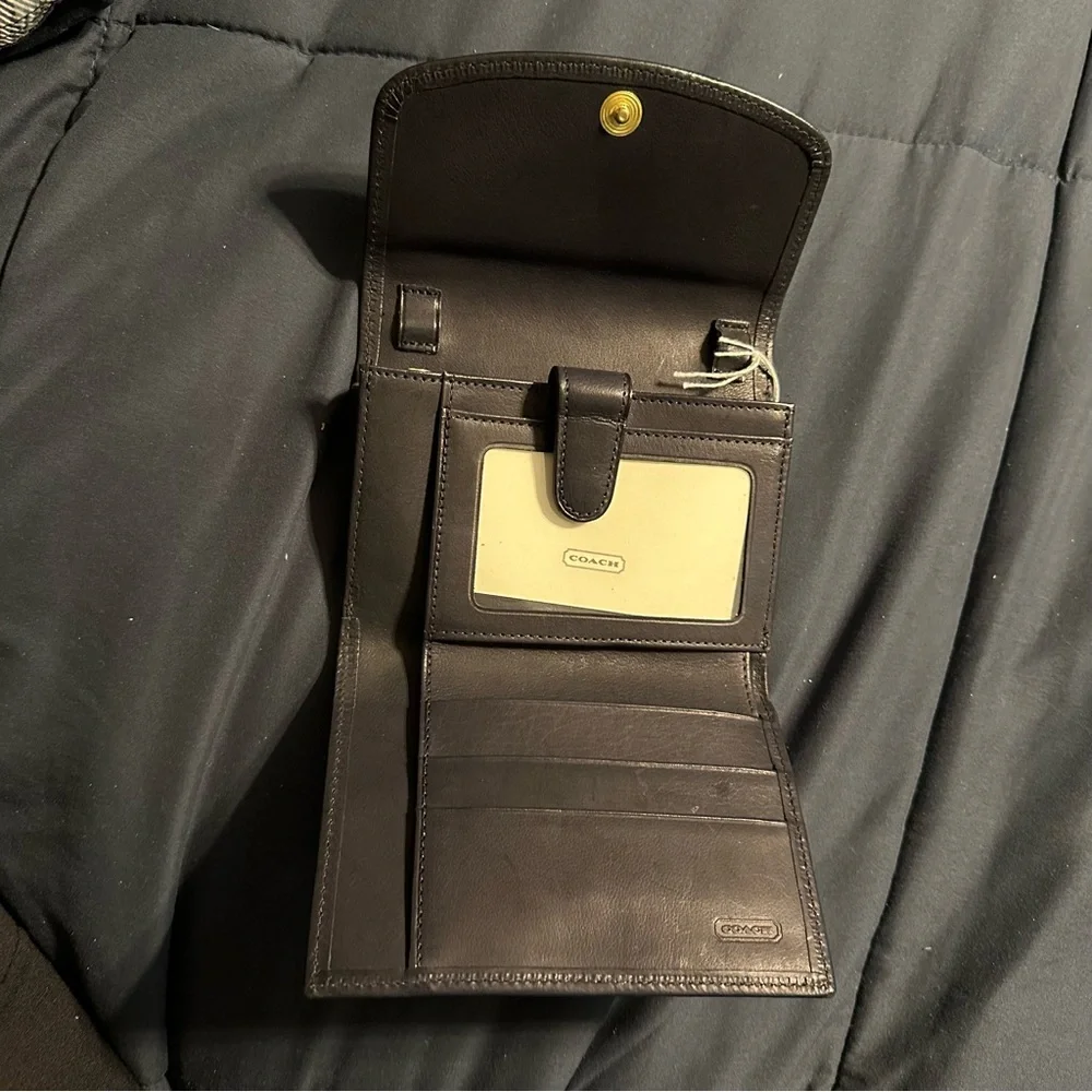 Coach black trifold wallet black smooth